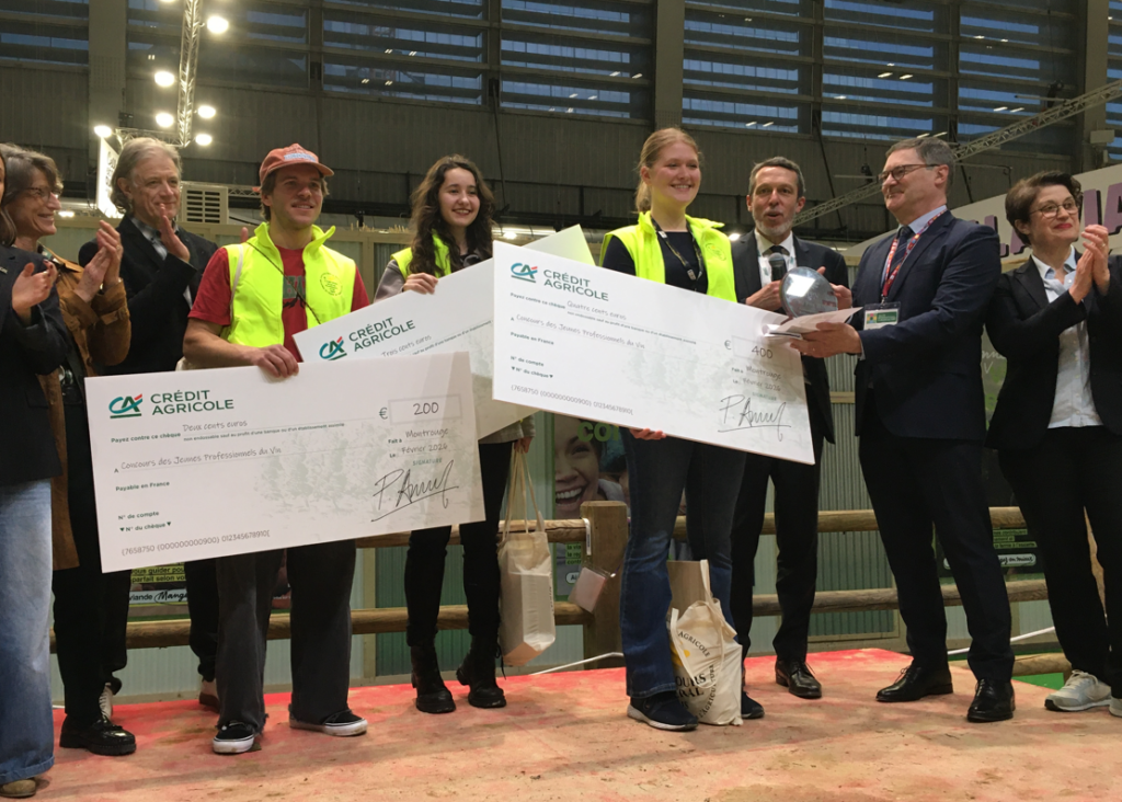 Podium 3 lauréats du CJPV européen lors de la cérémonie de remise des prix
